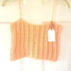 Women's crop top handmade crochet $25.00💐🌹🌺🌸🏵️🌻🌼💐🌹🌺🌸🏵️🌻🌼